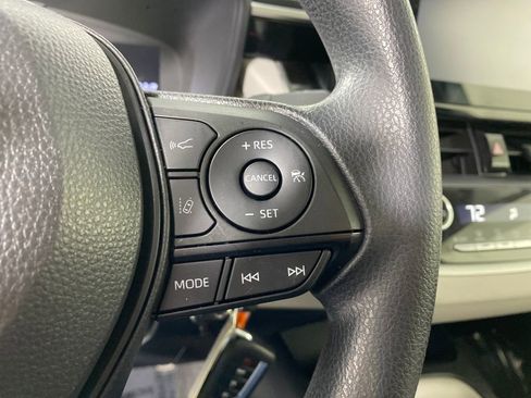 Certified 2022 Toyota Corolla LE image 12