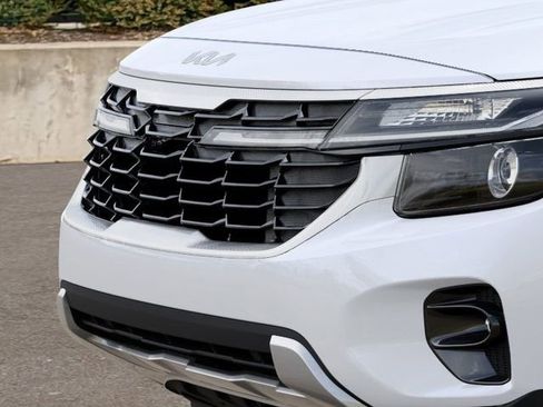 New 2026 Kia Seltos S FWD image 13