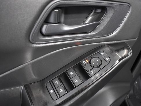 Certified 2025 Nissan Rogue S AWD/4WD image 15