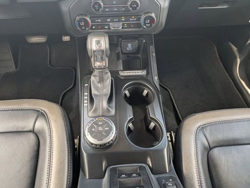 New 2025 Ford Bronco Outer Banks image 15
