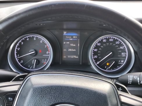 Used 2018 Toyota Camry SE image 28