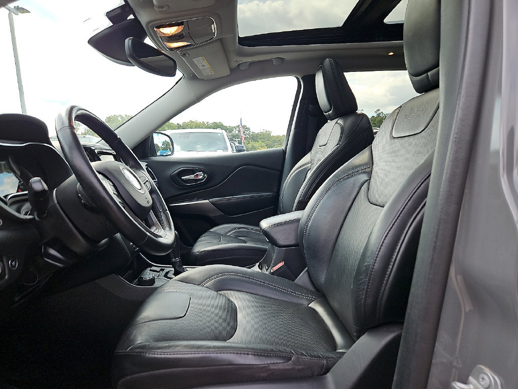Used 2021 Jeep Cherokee Limited AWD/4WD image 14