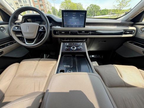 Certified 2020 Lincoln Aviator Reserve w/ Equipment Group 201A AWD/4WD image 18