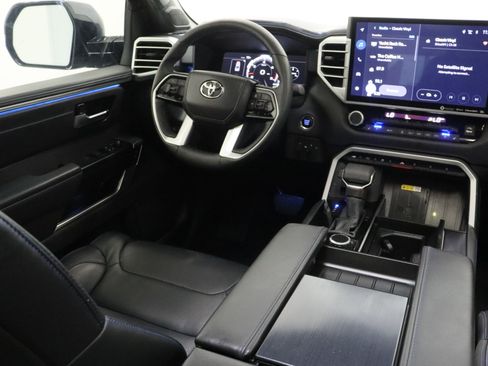 Used 2024 Toyota Tundra Platinum AWD/4WD image 35