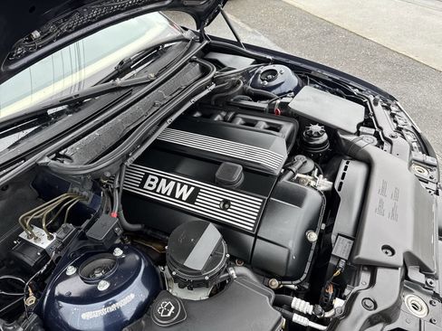 Used 2002 BMW 325xi 325xi image 16