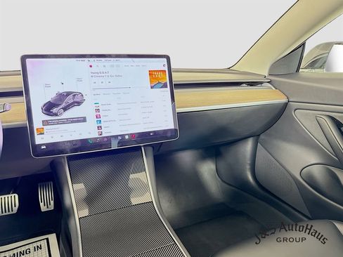 Used 2018 Tesla Model 3 Long Range image 30