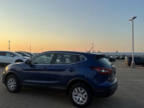 Used 2020 Nissan Rogue Sport S FWD image 15