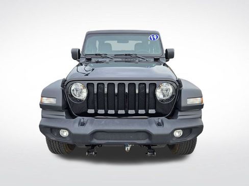 Used 2019 Jeep Wrangler Sport AWD/4WD image 9