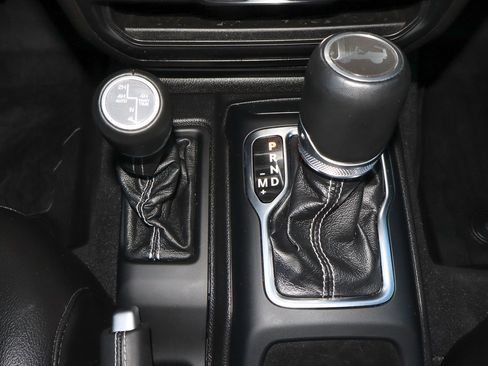 Used 2021 Jeep Wrangler Unlimited Sahara w/ Safety Group image 22