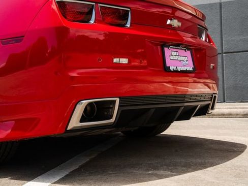 Used 2012 Chevrolet Camaro SS w/ RS Package image 30