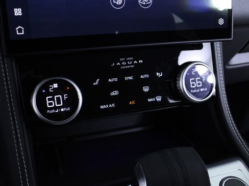Used 2026 Jaguar F-PACE R-Dynamic S image 29