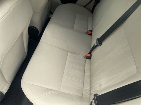 Used 2018 Ford Focus SE image 21