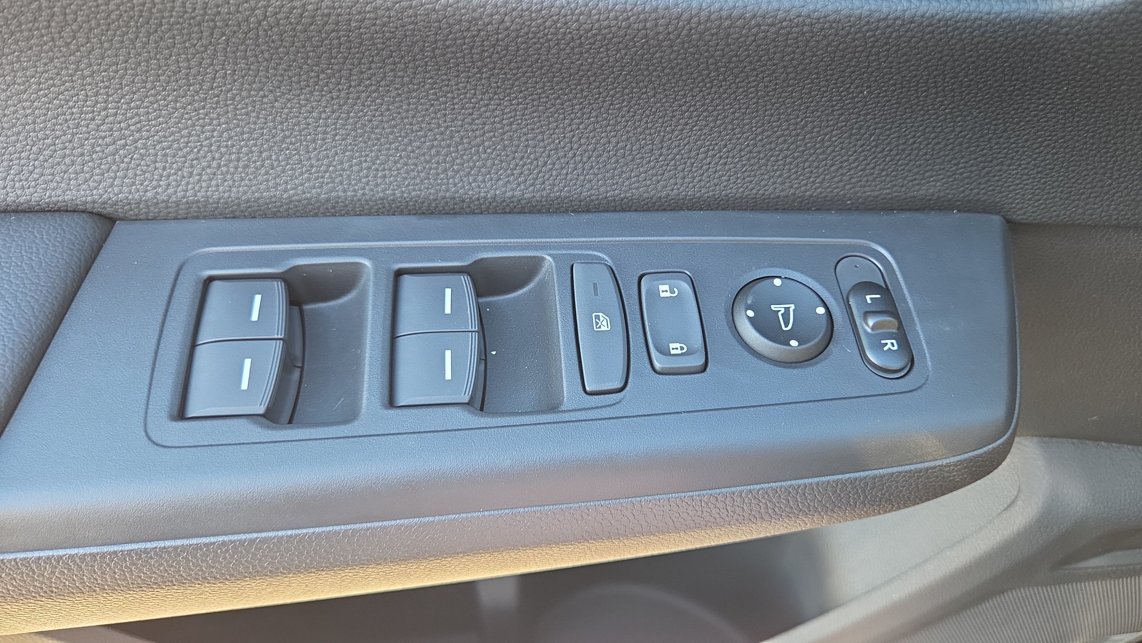 New 2027 Honda CR-V Sport-L image 33