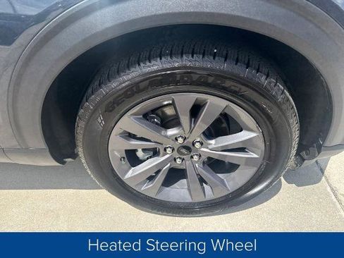 Certified 2023 Ford Explorer XLT w/ Equipment Group 202A RWD image 9