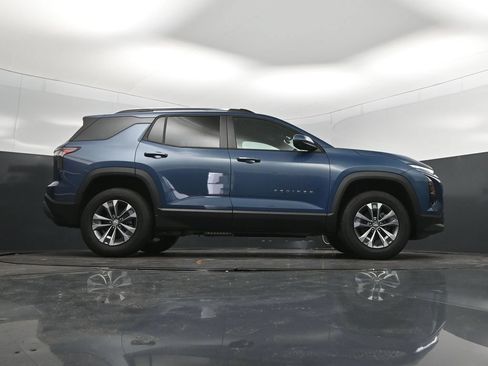 New 2026 Chevrolet Equinox LT w/ Safety and Technology Package FWD image 39