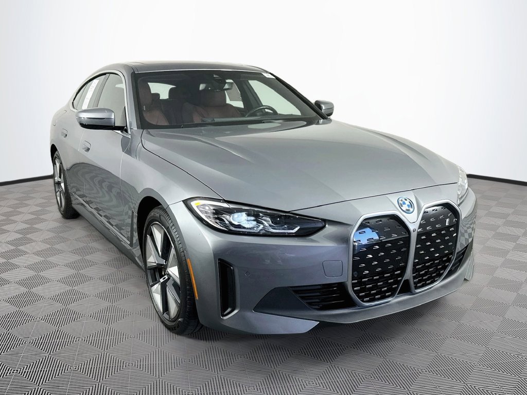 Used 2023 BMW i4 eDrive35 w/ Premium Package RWD image 2