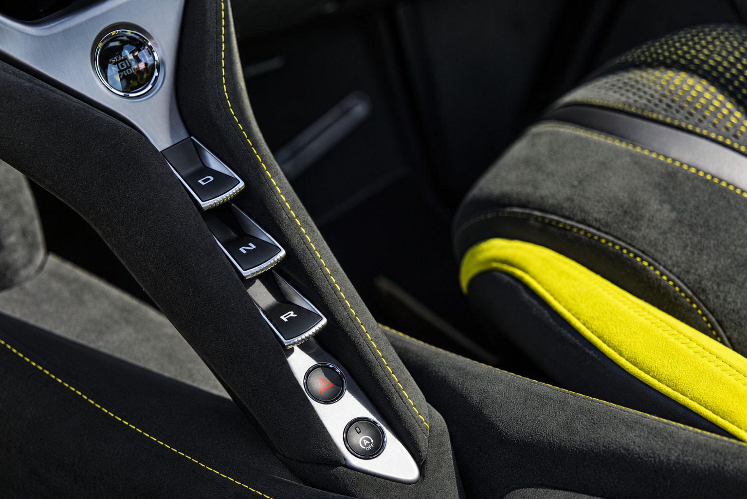 Used 2024 McLaren 750S RWD image 32