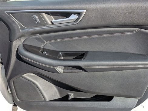 Used 2016 Ford Edge Titanium w/ Equipment Group 301A image 38
