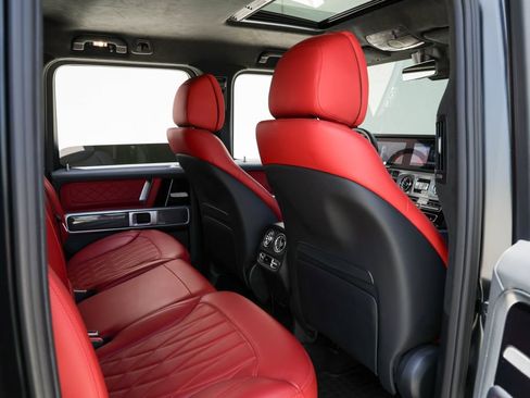 Used 2023 Mercedes-Benz G 550 image 27
