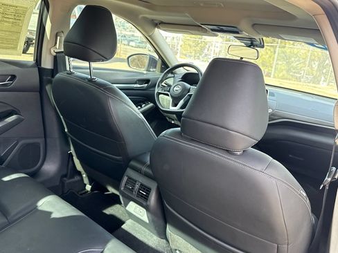 Used 2022 Nissan Altima 2.5 SL FWD image 25