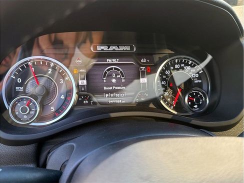 Used 2022 RAM 2500 Big Horn w/ Night Edition AWD/4WD image 21