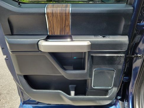 Used 2019 Ford F150 Lariat RWD image 16