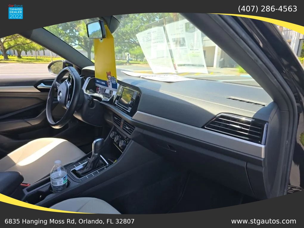 Used 2019 Volkswagen Jetta R-Line w/ R-Line Cold Weather Package FWD image 24