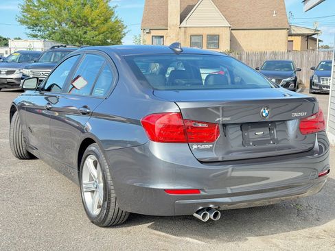 Used 2013 BMW 328i xDrive Sedan AWD/4WD image 4