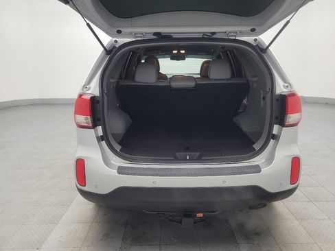 Used 2015 Kia Sorento LX image 29