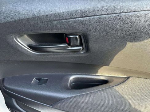 Used 2024 Toyota Corolla LE image 37