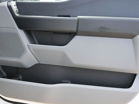 New 2026 Ford F550 4x4 Crew Cab image 21