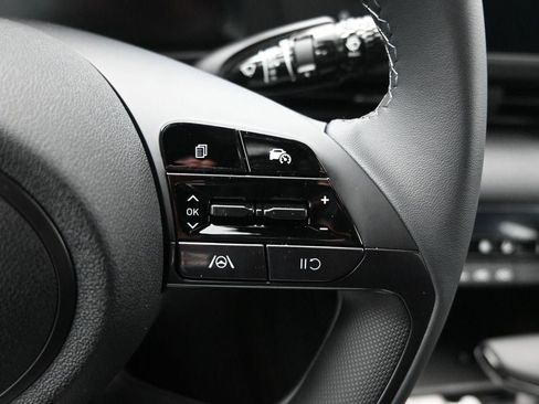 New 2026 Hyundai Elantra Sport image 17