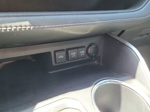 Used 2021 Toyota Highlander XSE AWD/4WD image 29