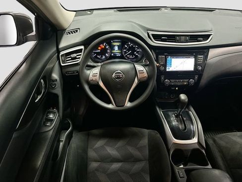 Used 2015 Nissan Rogue SV w/ SV Premium Package image 22