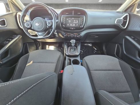 Used 2021 Kia Soul GT-Line FWD image 20