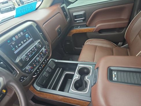 Certified 2018 Chevrolet Silverado 1500 High Country image 19