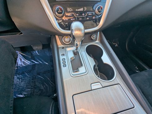 Used 2017 Nissan Murano SV image 23