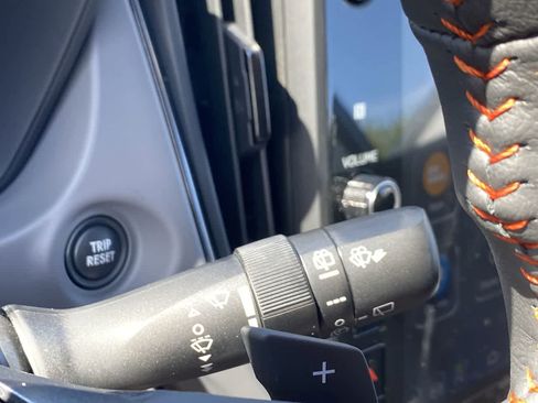 Certified 2025 Subaru Crosstrek 2.5i Limited w/ Popular Package #4A image 25