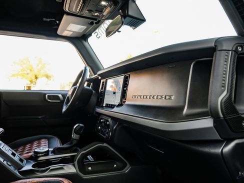 Used 2024 Ford Bronco Big Bend image 44