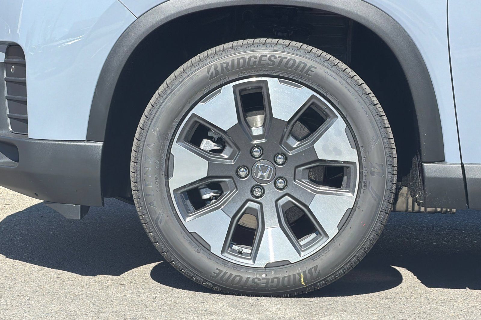 New 2026 Honda Pilot Touring image 32