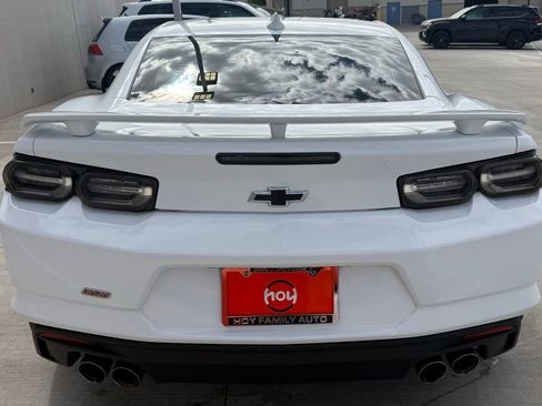 Used 2022 Chevrolet Camaro SS RWD image 8