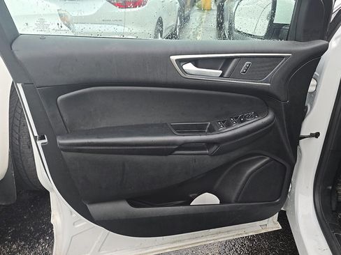 Used 2024 Ford Edge SEL w/ Convenience Package AWD/4WD image 9