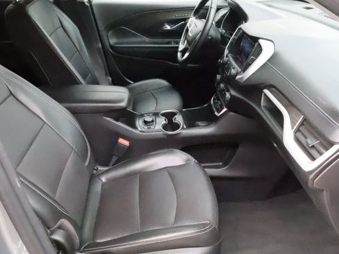 Used 2024 GMC Terrain SLT image 58