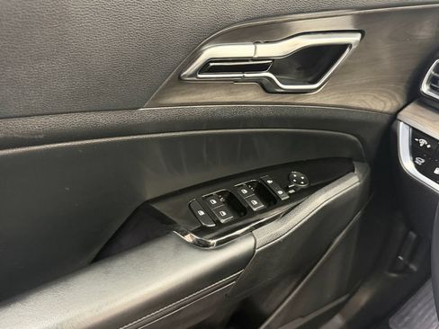 Used 2023 Kia Sportage X-Line AWD/4WD image 11