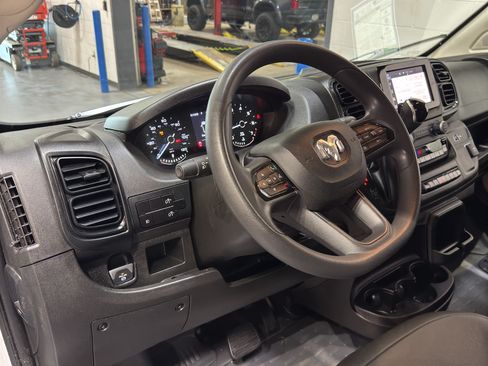 Used 2025 RAM ProMaster 3500 w/ Convenience Group FWD image 12