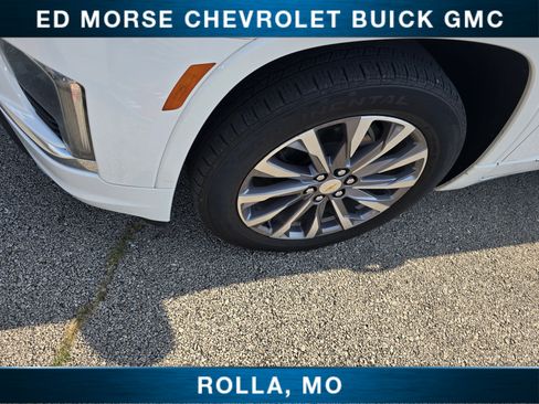 Certified 2023 Chevrolet Traverse Premier FWD image 9