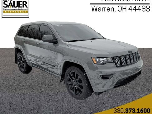 Used 2020 Jeep Grand Cherokee Altitude image 1