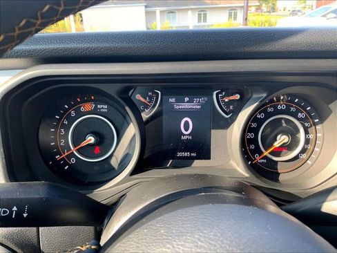 Used 2024 Jeep Wrangler Unlimited Sport AWD/4WD image 24