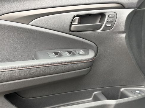 Used 2024 Honda Ridgeline TrailSport image 11