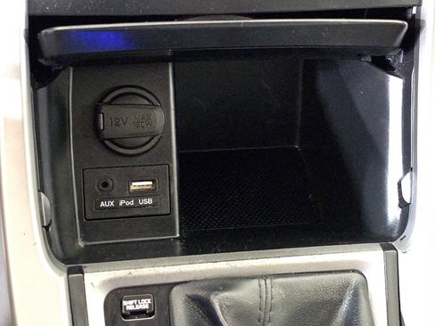 Used 2014 Hyundai Elantra SE FWD image 27